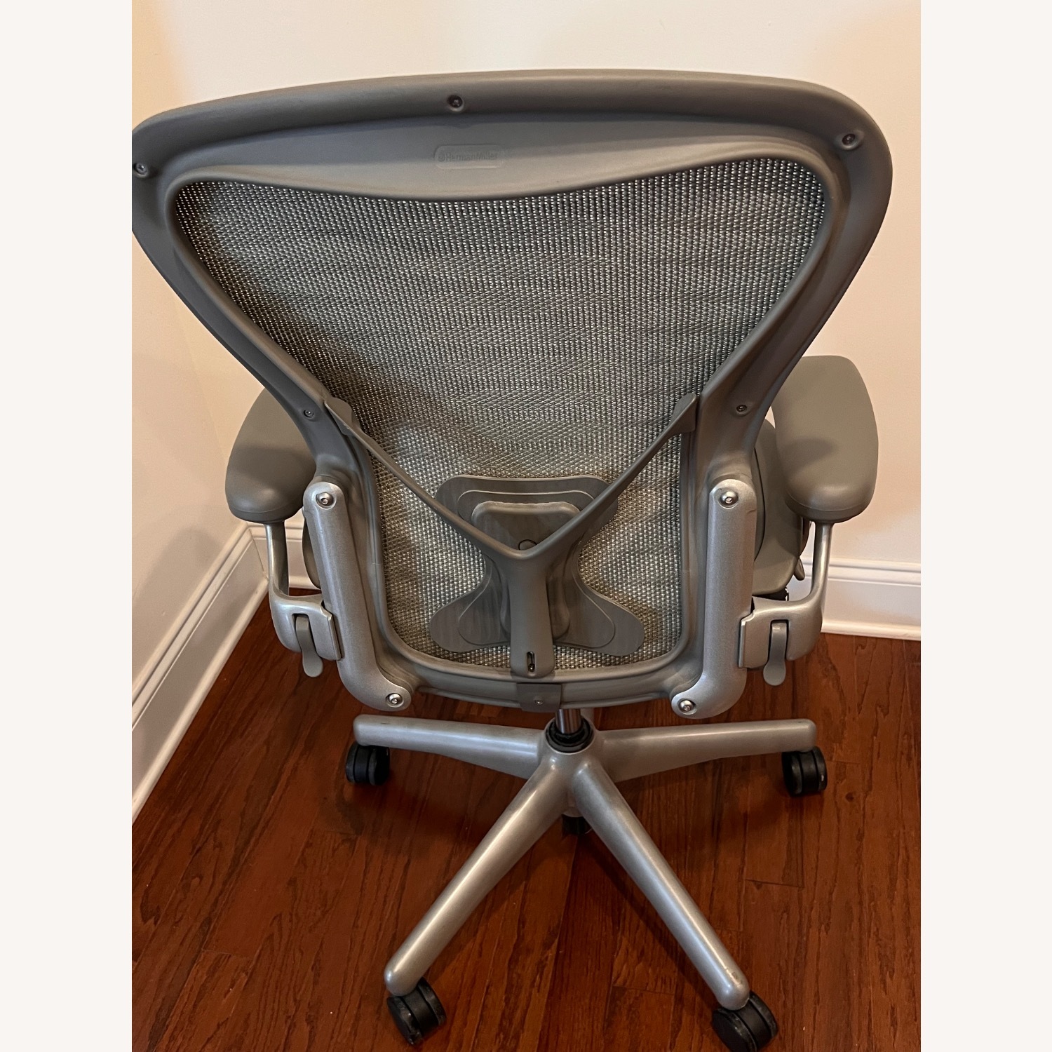 Herman Miller Lt Gray Office Chair - image-3