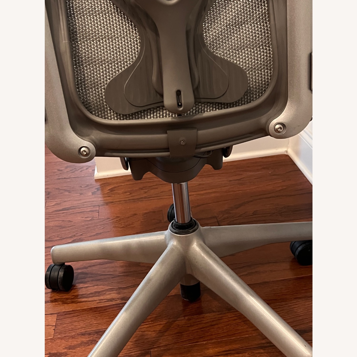 Herman Miller Lt Gray Office Chair - image-7