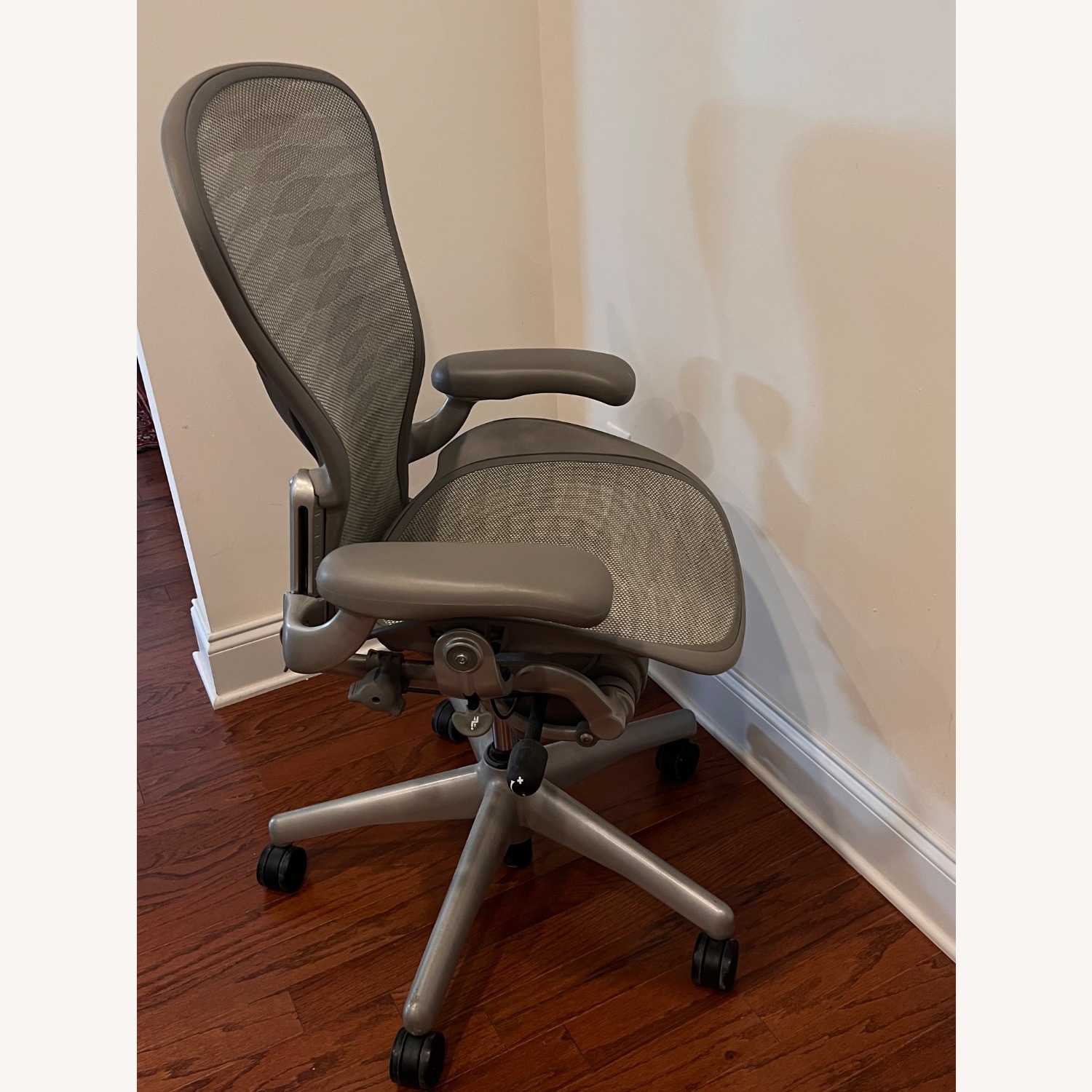 Herman Miller Lt Gray Office Chair - image-2