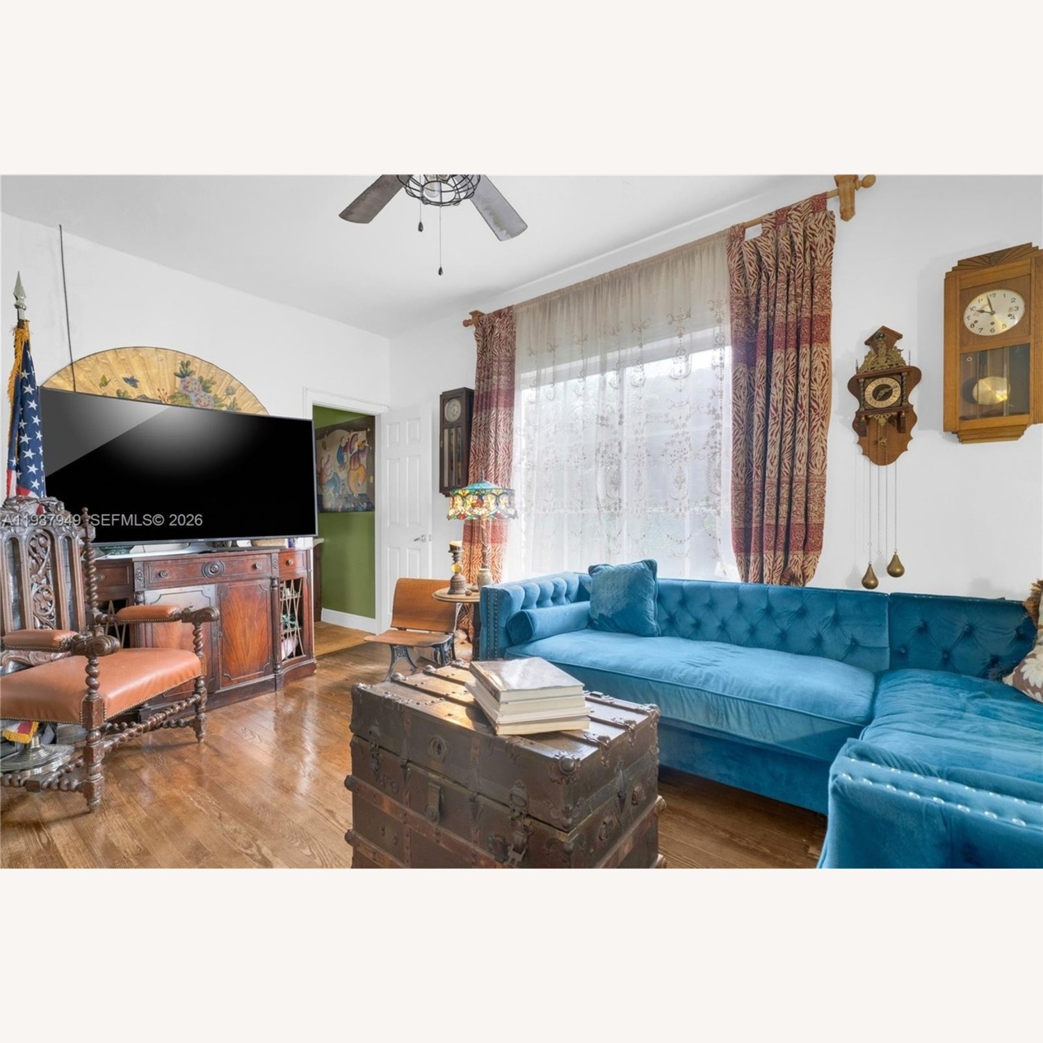 Ava Blue Velvet 2 Piece Sectional - image-2