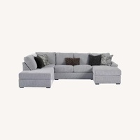 Broyhill Furniture Parkdale Dove Light Gray 3+ Seater Sofa