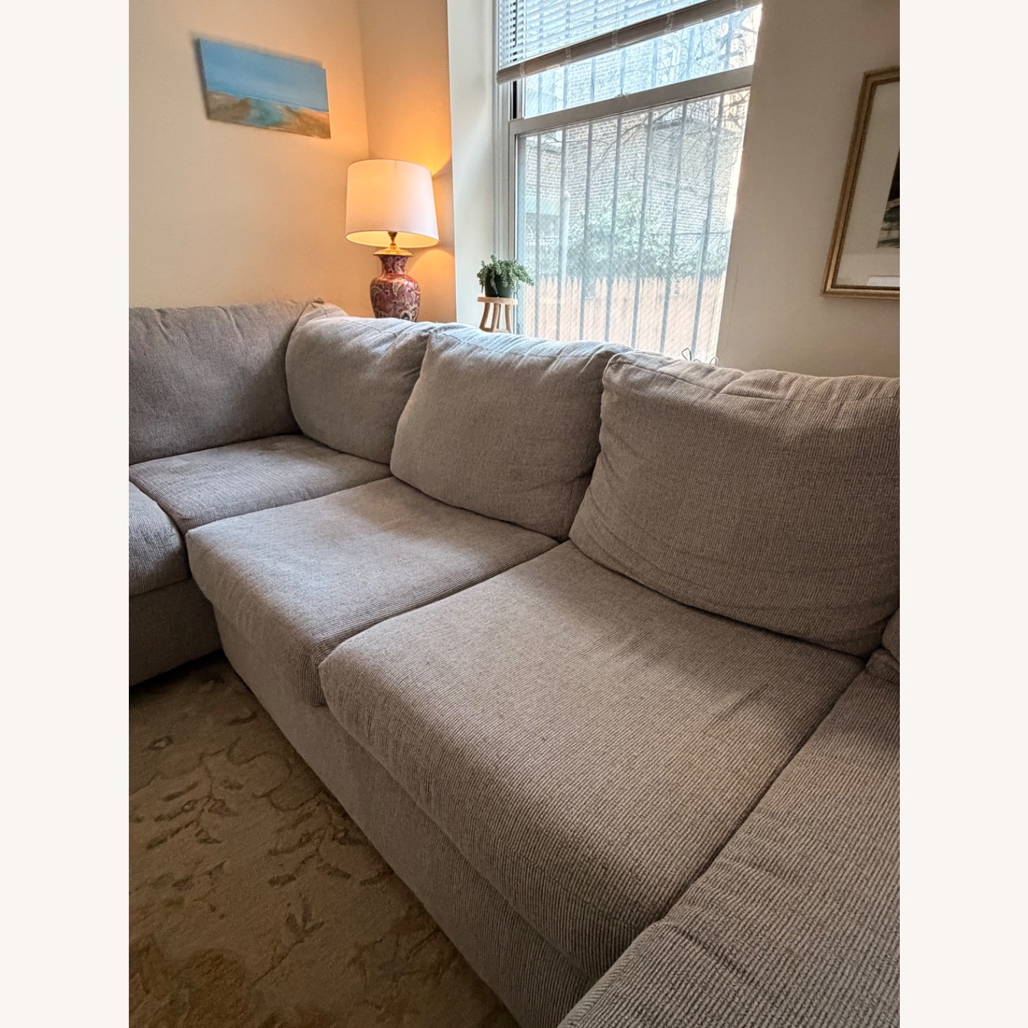 Broyhill Furniture Parkdale Dove Light Gray 3+ Seater Sofa - image-3