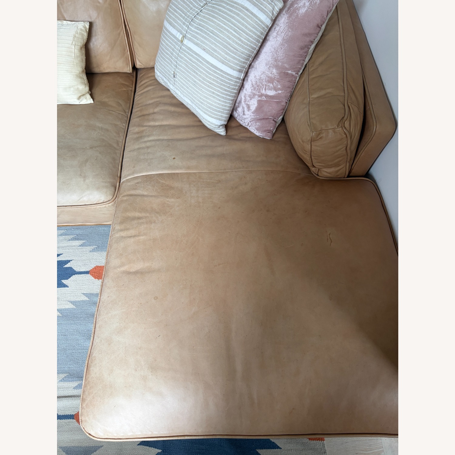 Article Timber Leather Sectional - image-4