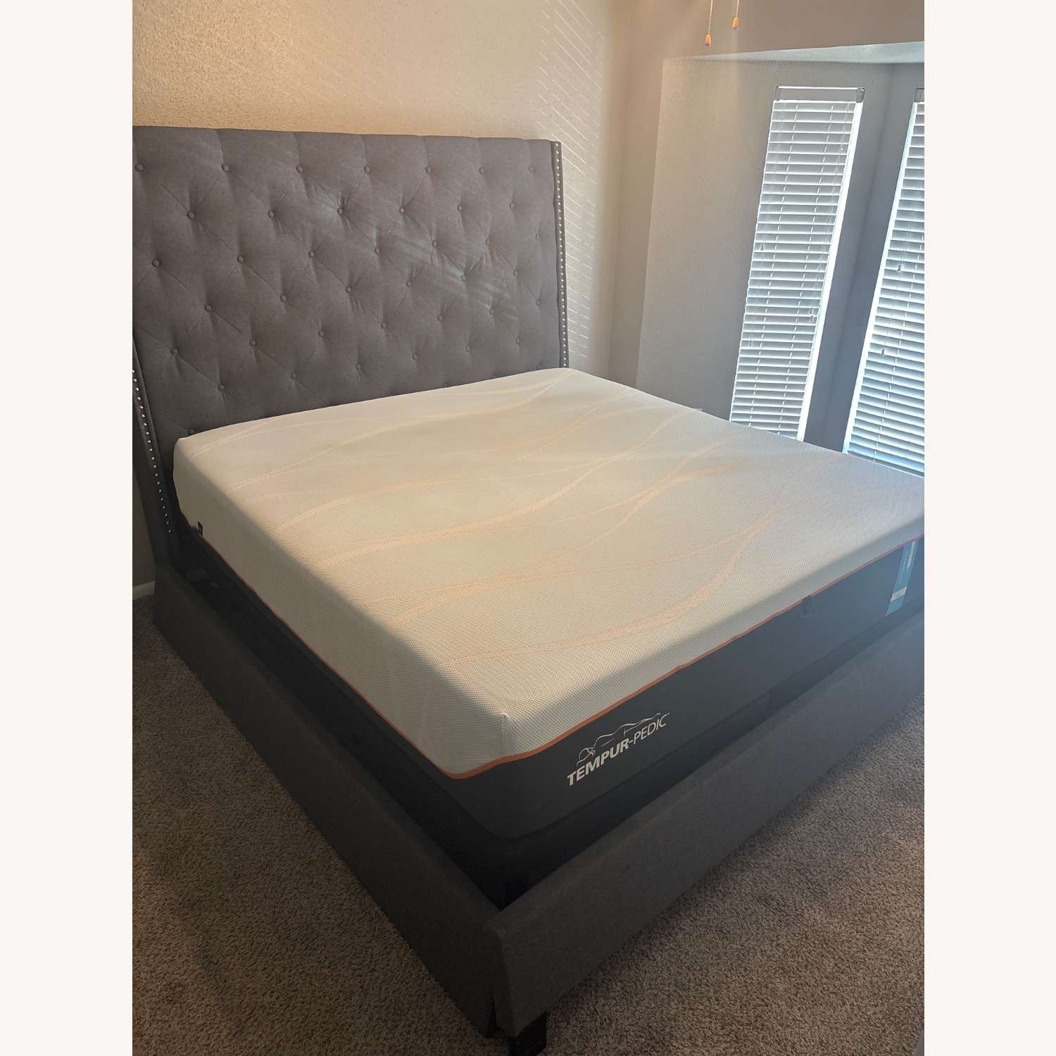 White King Bed - image-5