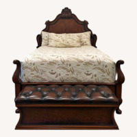 Thomasville Furniture Hemingway Queen Bed