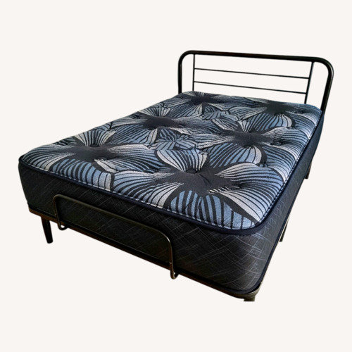 Used TWIN ADJUSTABLE BASE FRAME ( FRAME ONLY) for sale on AptDeco