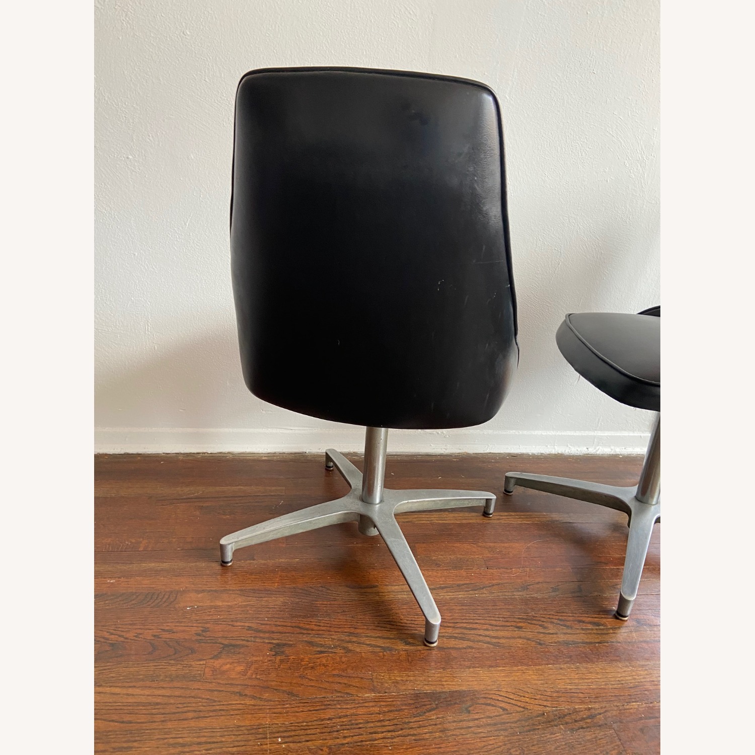 Mid-Century Modern Chairs (Chromcraft-Style) - image-7