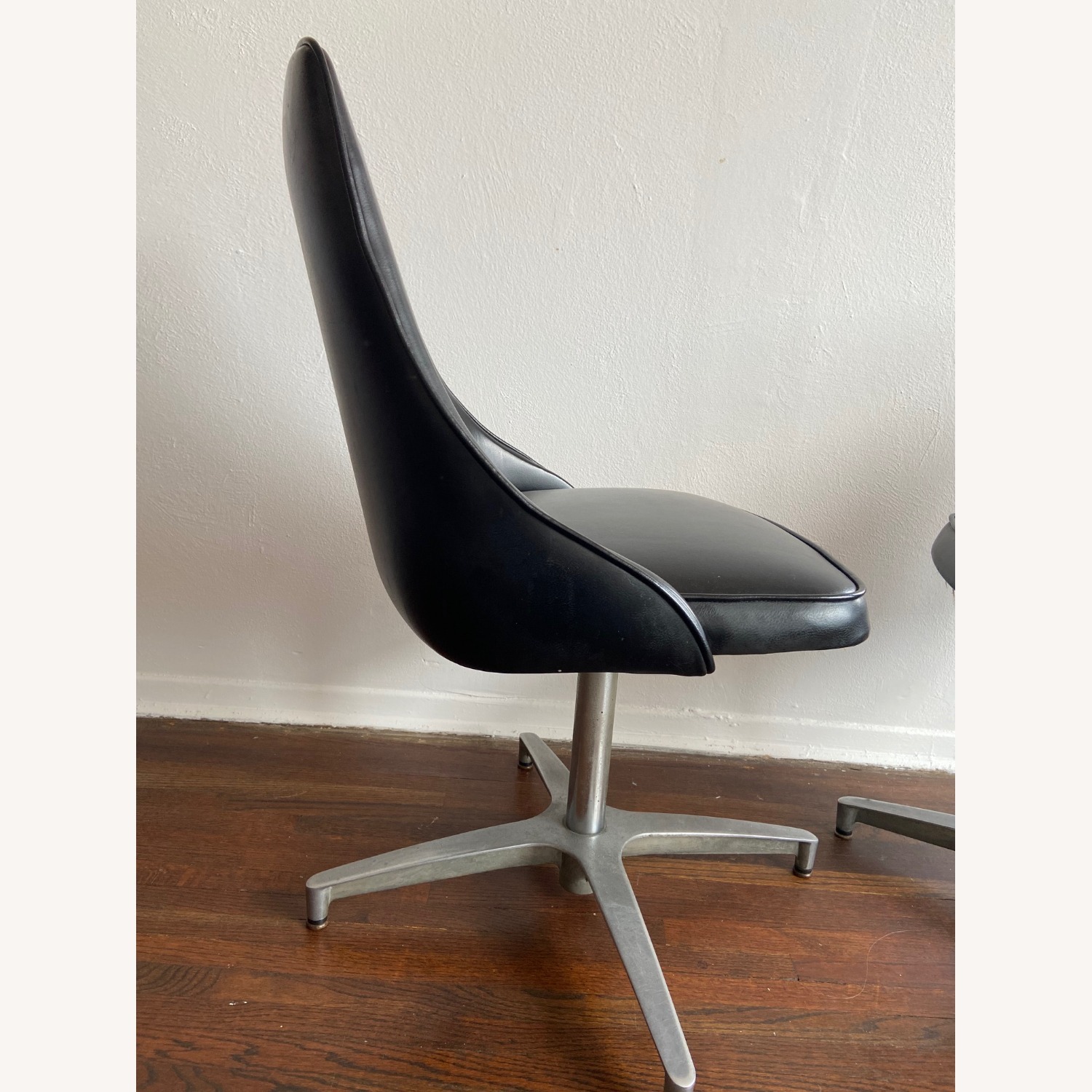 Mid-Century Modern Chairs (Chromcraft-Style) - image-2