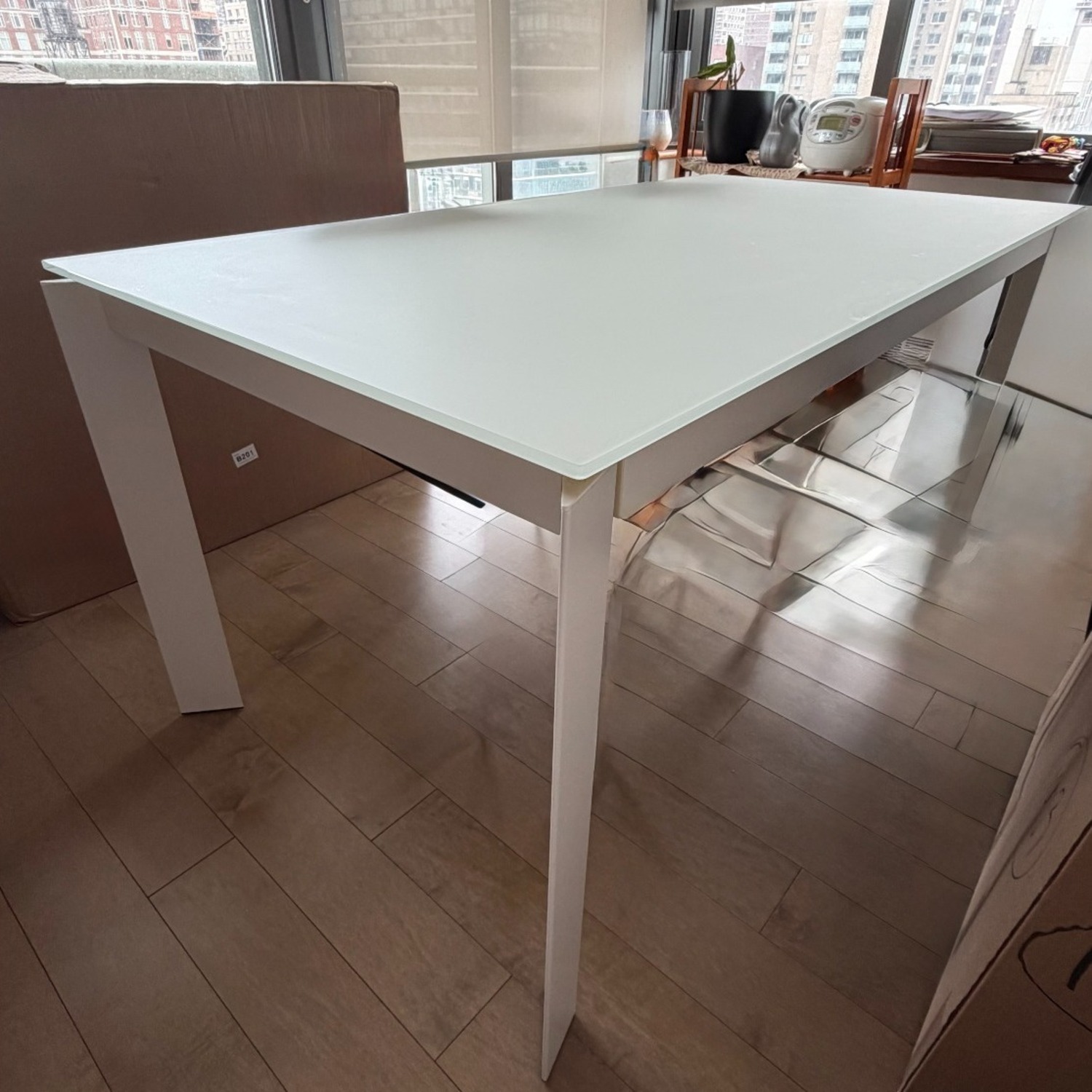 Calligaris White Glass Dining Table - image-1