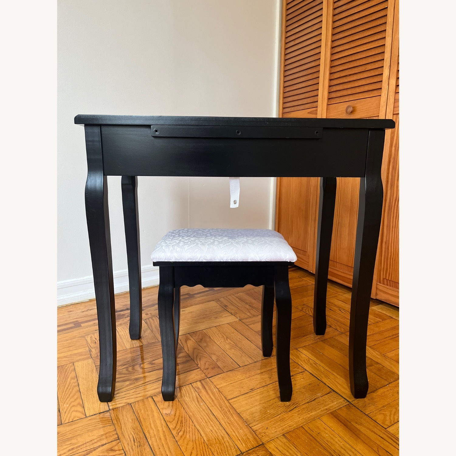 Black Antique Convertible Vanity with Stool - image-12