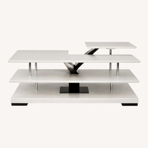 Used White Coffee Table for sale on AptDeco
