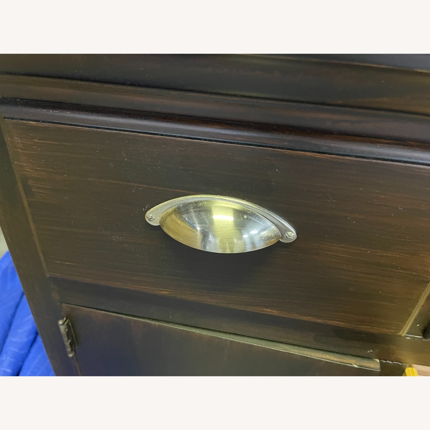 Broyhill Furniture Dining Room Hutch - Refurbished - image-6