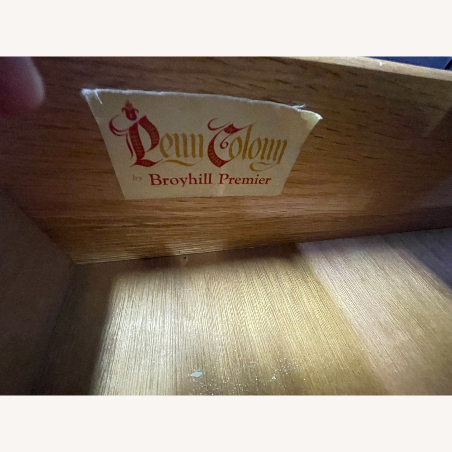 Broyhill Furniture Dining Room Hutch - Refurbished - image-3