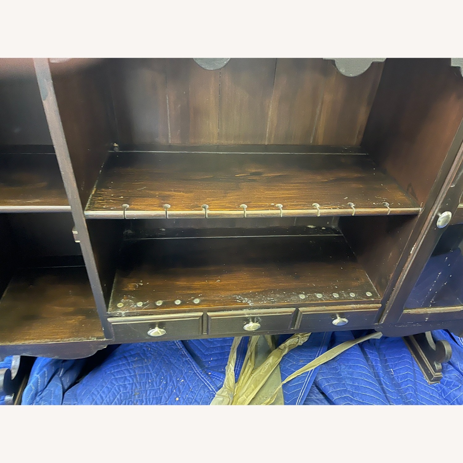 Broyhill Furniture Dining Room Hutch - Refurbished - image-11