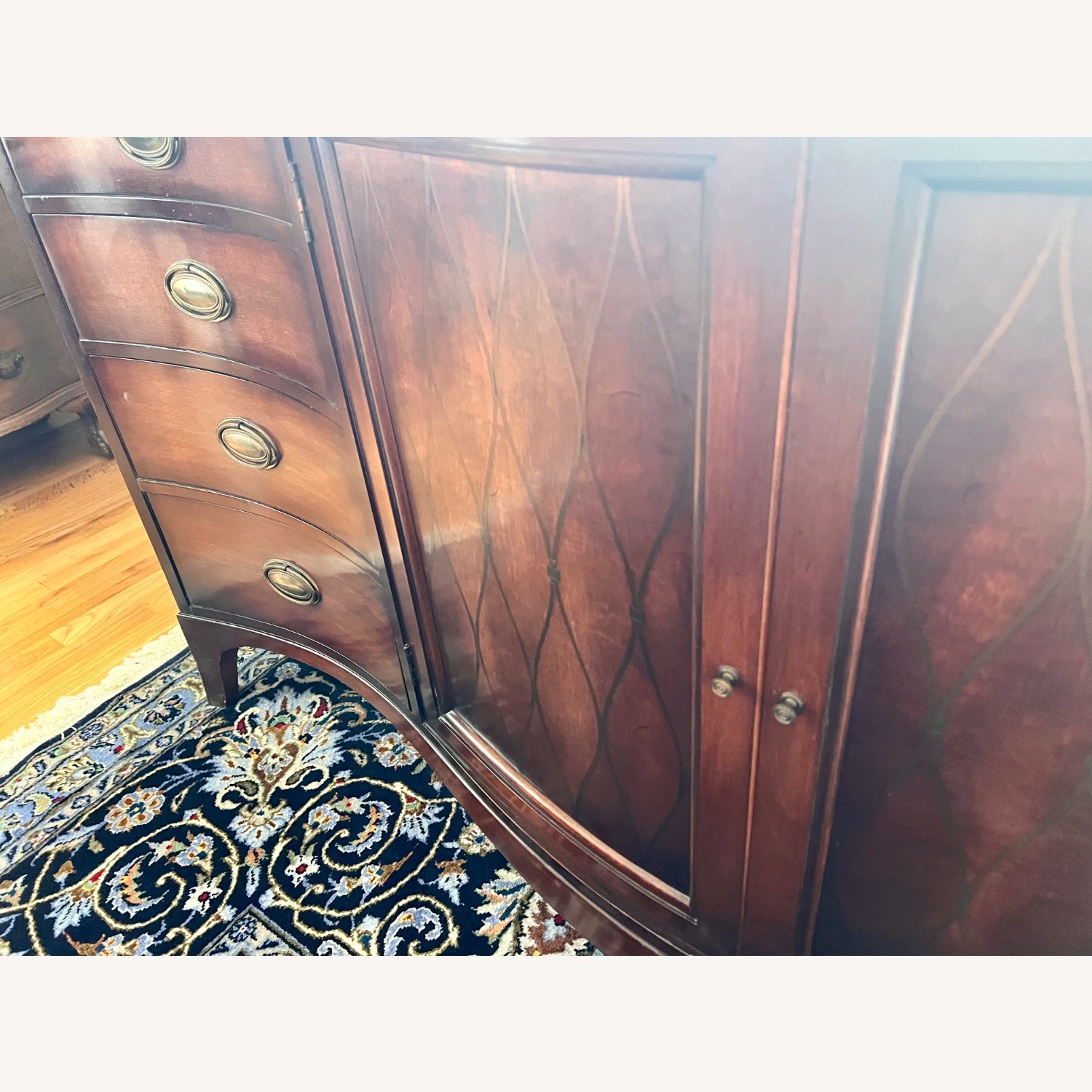 Vanleigh Serpentine Mahogany Bureau Sideboard - image-4