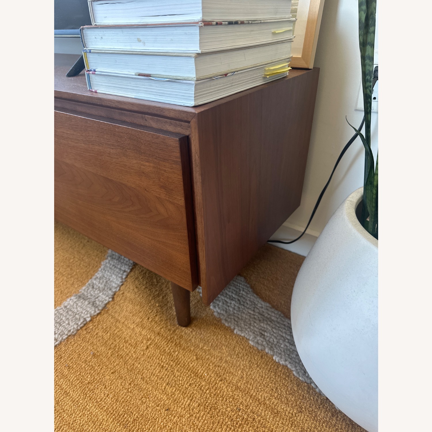 Article Seno Walnut Low Media Unit - image-5