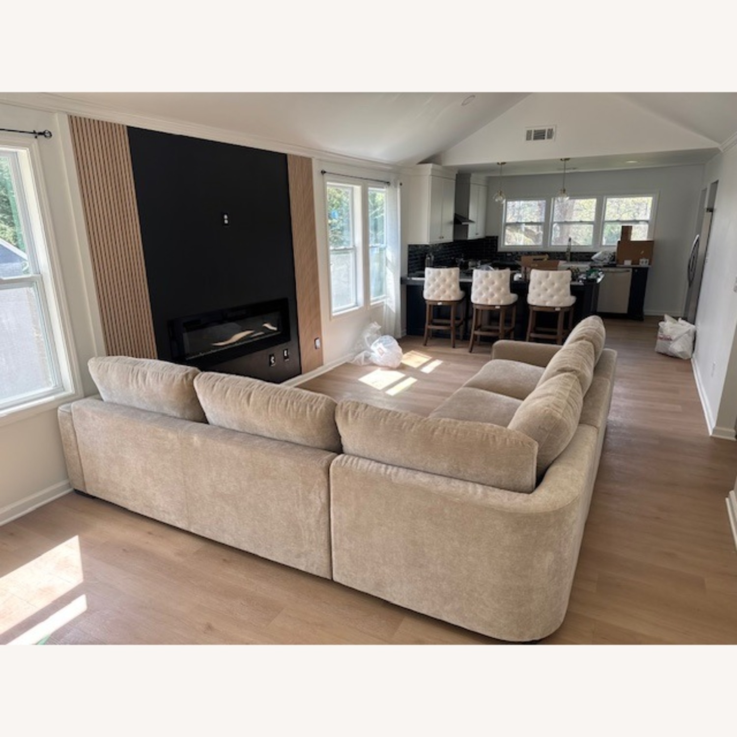 Avery Sectional Seating - image-3