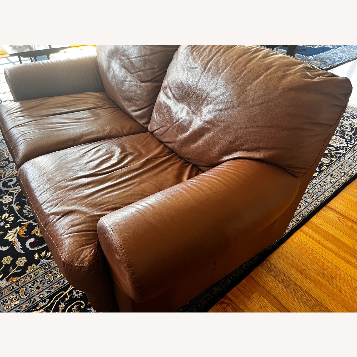D Italian Leather Loveseat Soft Line Group - image-2