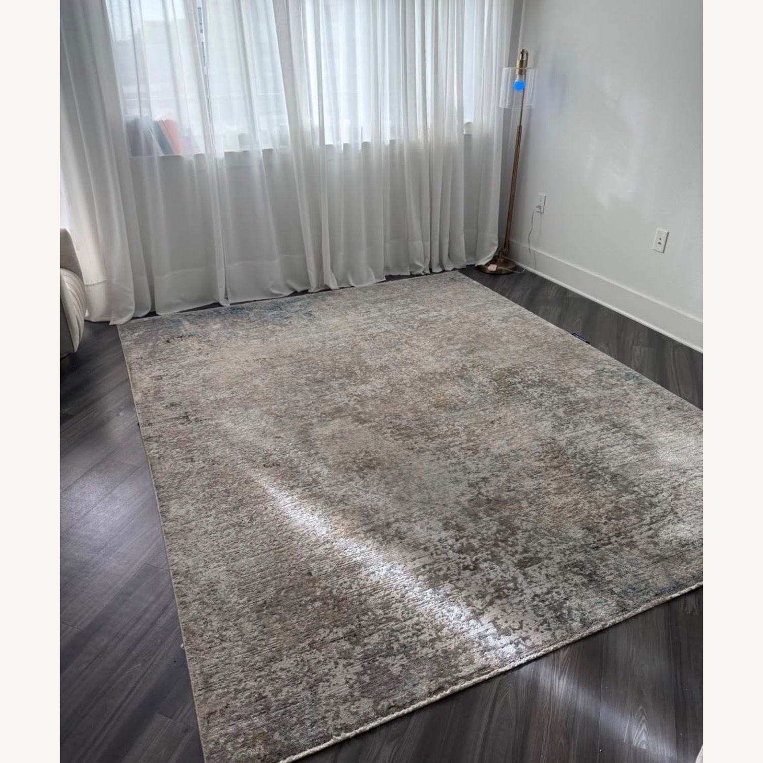 Safavieh Light Gray Area Rug 8' x 10' - image-3