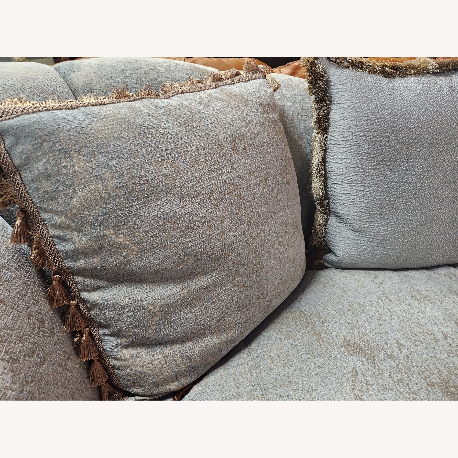 Lexington Furniture Velvet 3+ Seater Sofa - image-6