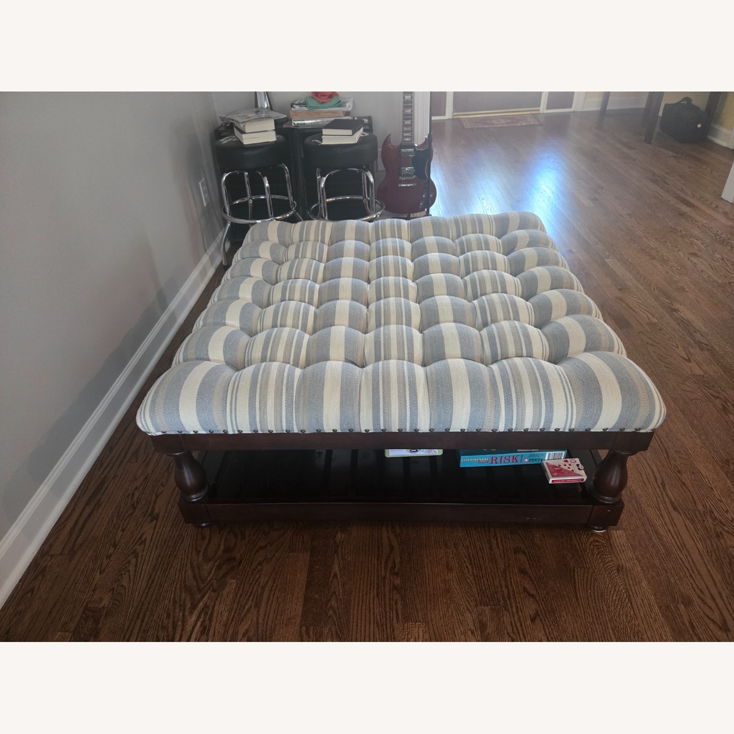 Kincaid Furniture 2 Seater Sofa - image-6