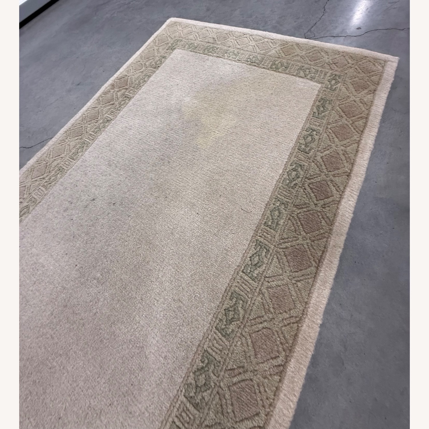 Handknotted 100% NZ Wool Rug Made in Nepal - image-6