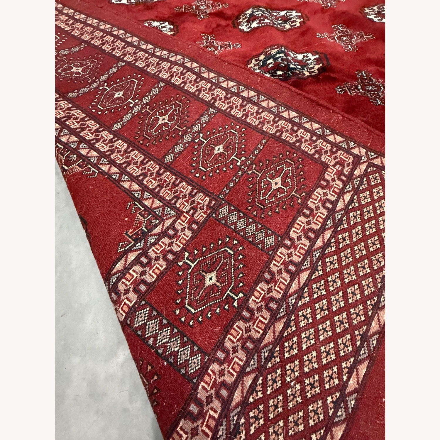 Pakistani Bukhara Handknotted 100% Wool Area Rug - image-12