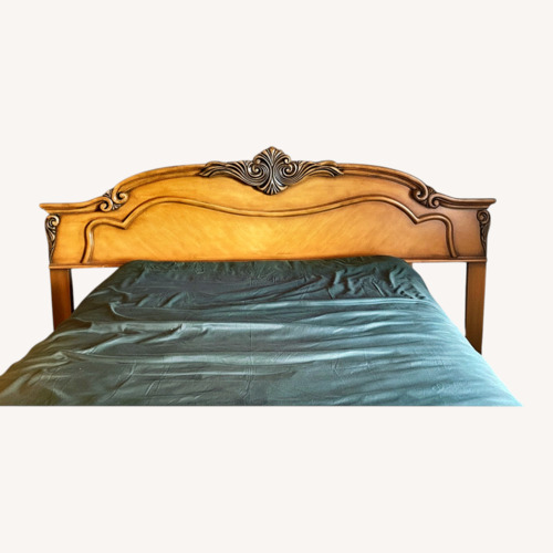 Used Headboard Amish Wood  for sale on AptDeco