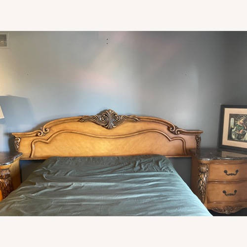 Used Headboard Amish Wood  for sale on AptDeco