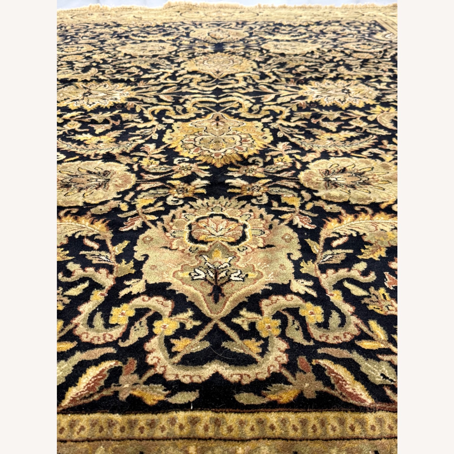 Handwoven Indian Hereke Fine Wool Area Rug - image-5
