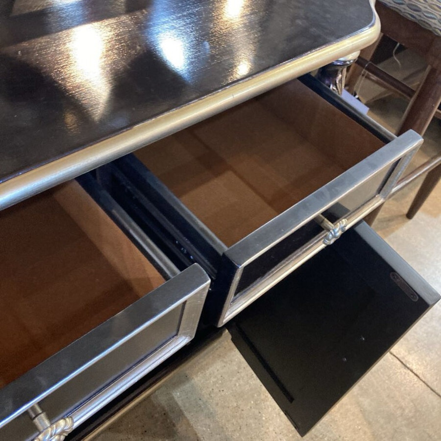 Ornate Leaf Motif Curved Buffet - image-7