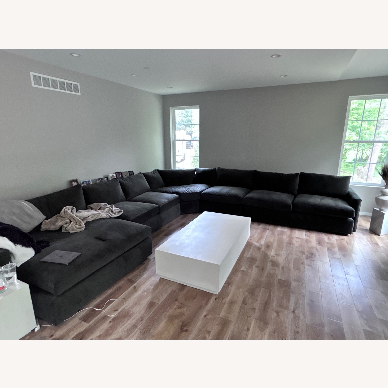 CB2 3+ Piece Sectional - image-8