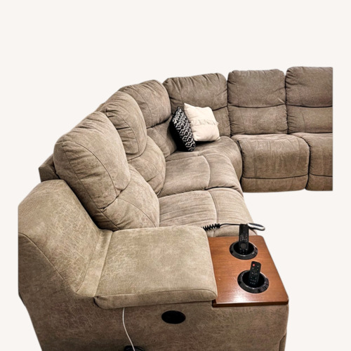 Used La-Z-boy Sectional  for sale on AptDeco