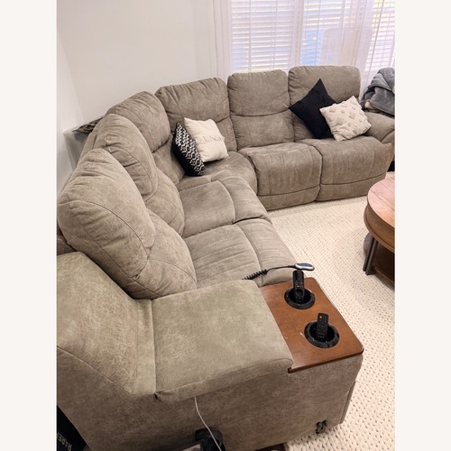 Used La-Z-boy Sectional  for sale on AptDeco