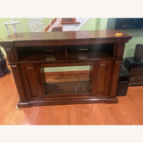 Used Twin Star Electric Fireplace  for sale on AptDeco