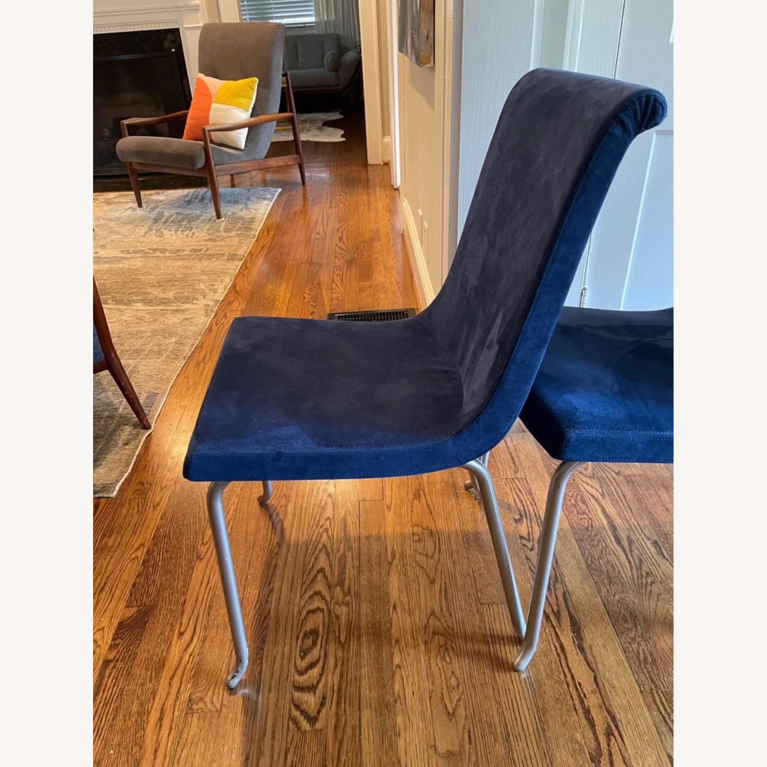 Roche Bobois Extendable Glass Table and Chairs - image-7