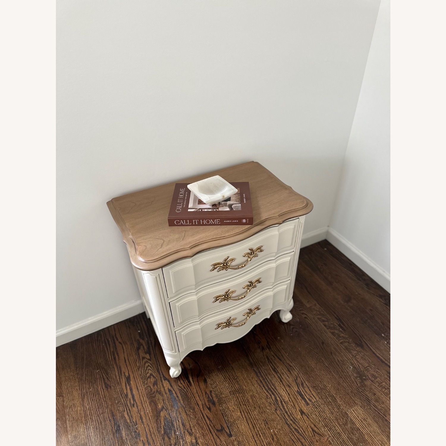 Vintage Thomasville French Provincial Nightstand - image-7