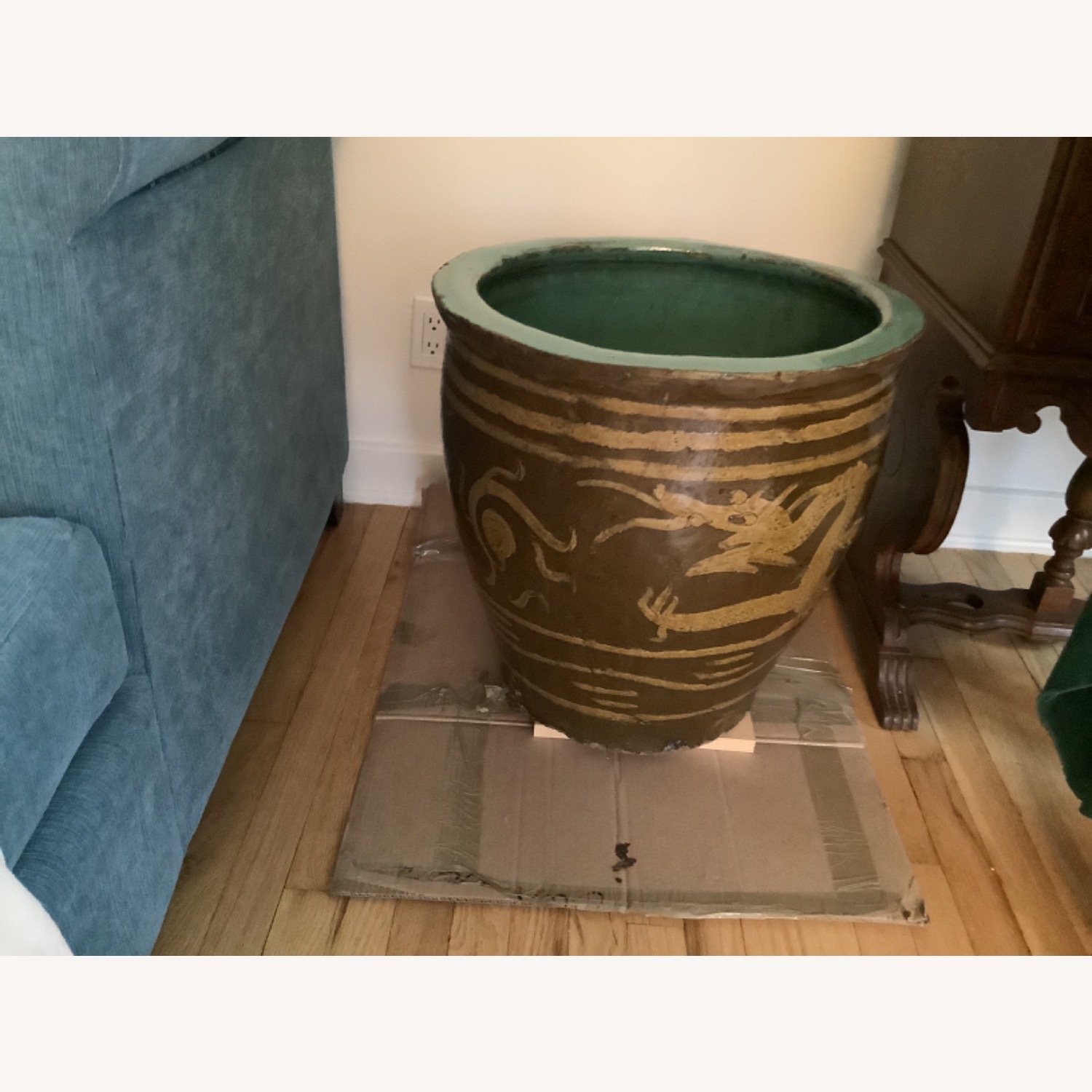 Vintage/Antique Dark Brown Ceramic Décor - image-1