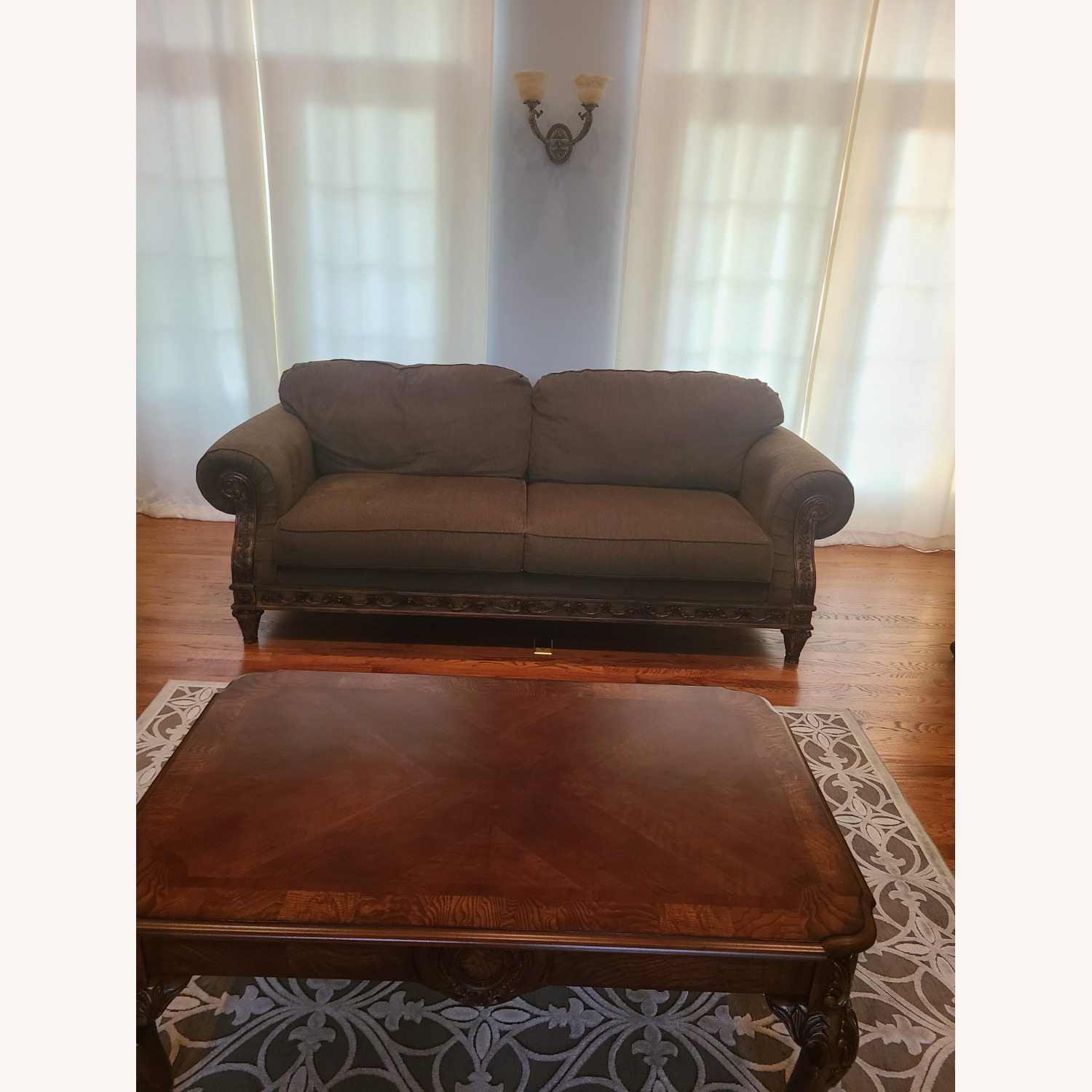 Broyhill Furniture Green Fabric 3+ Seater Sofa - image-1