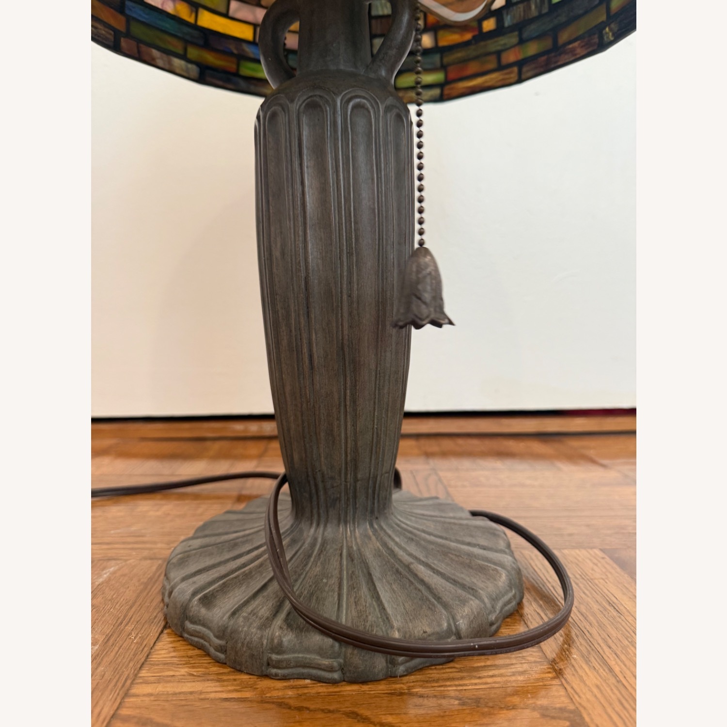 Tiffany-Style Lamp - image-4