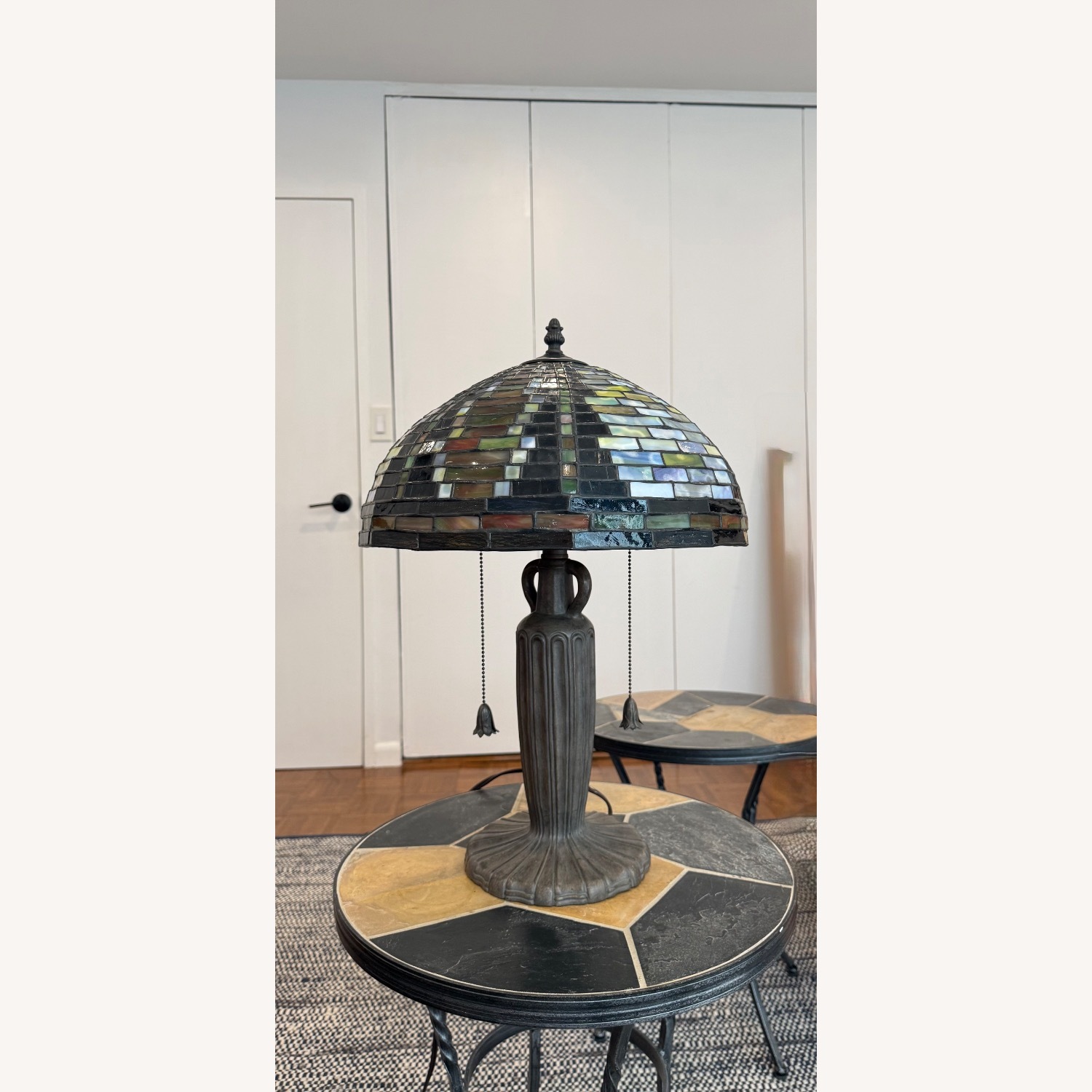 Tiffany-Style Lamp - image-2
