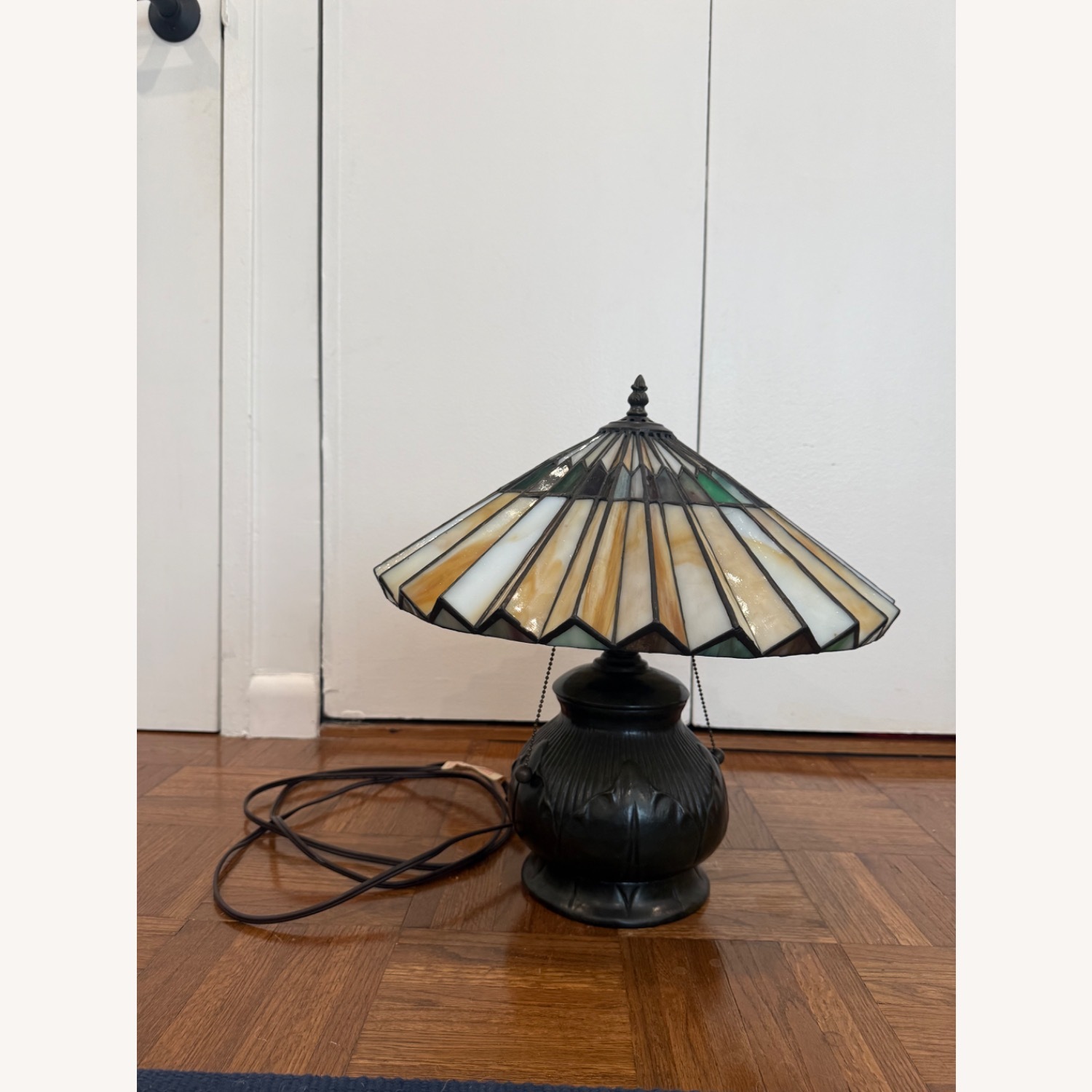 Tiffany-Style Lamp - image-1