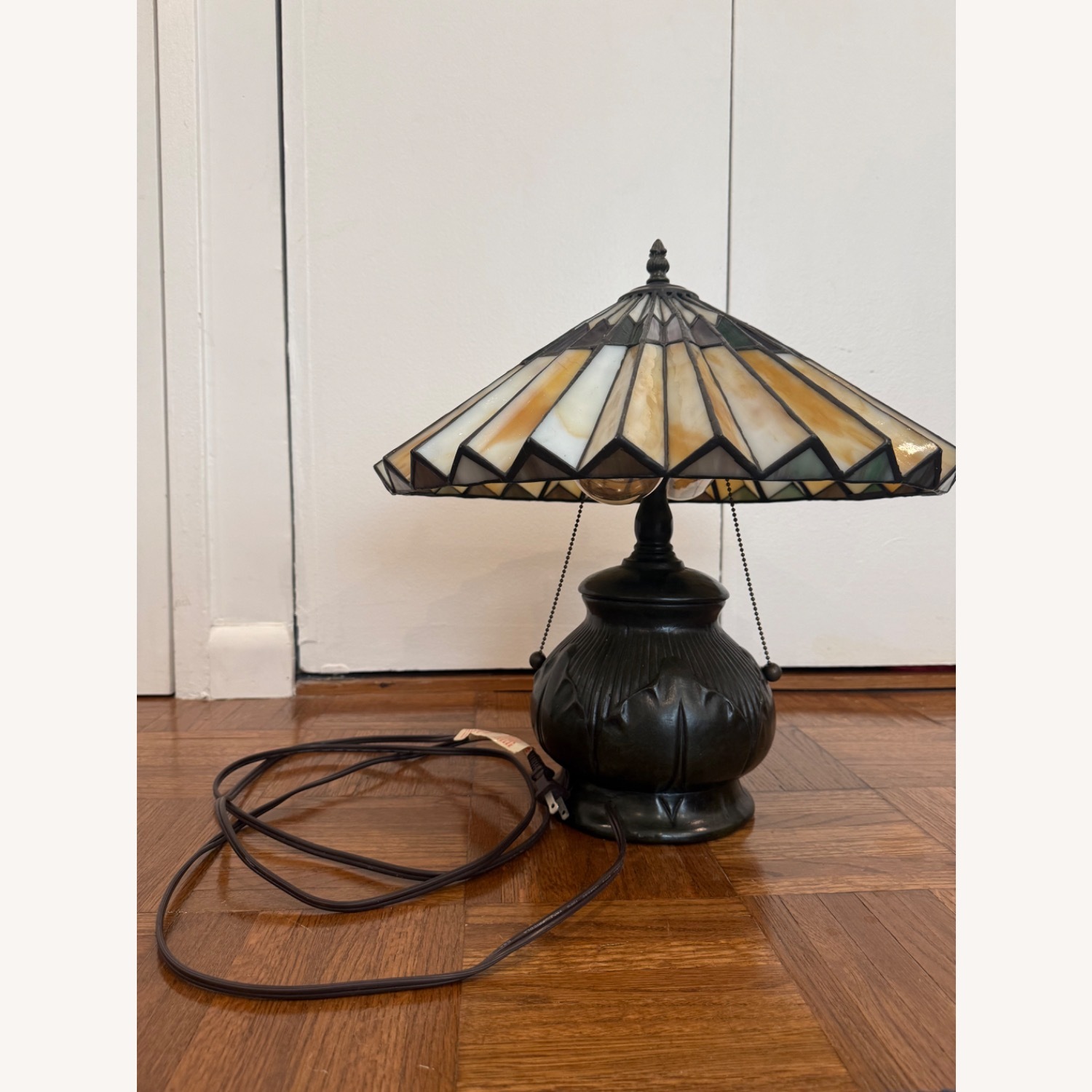 Tiffany-Style Lamp - image-3