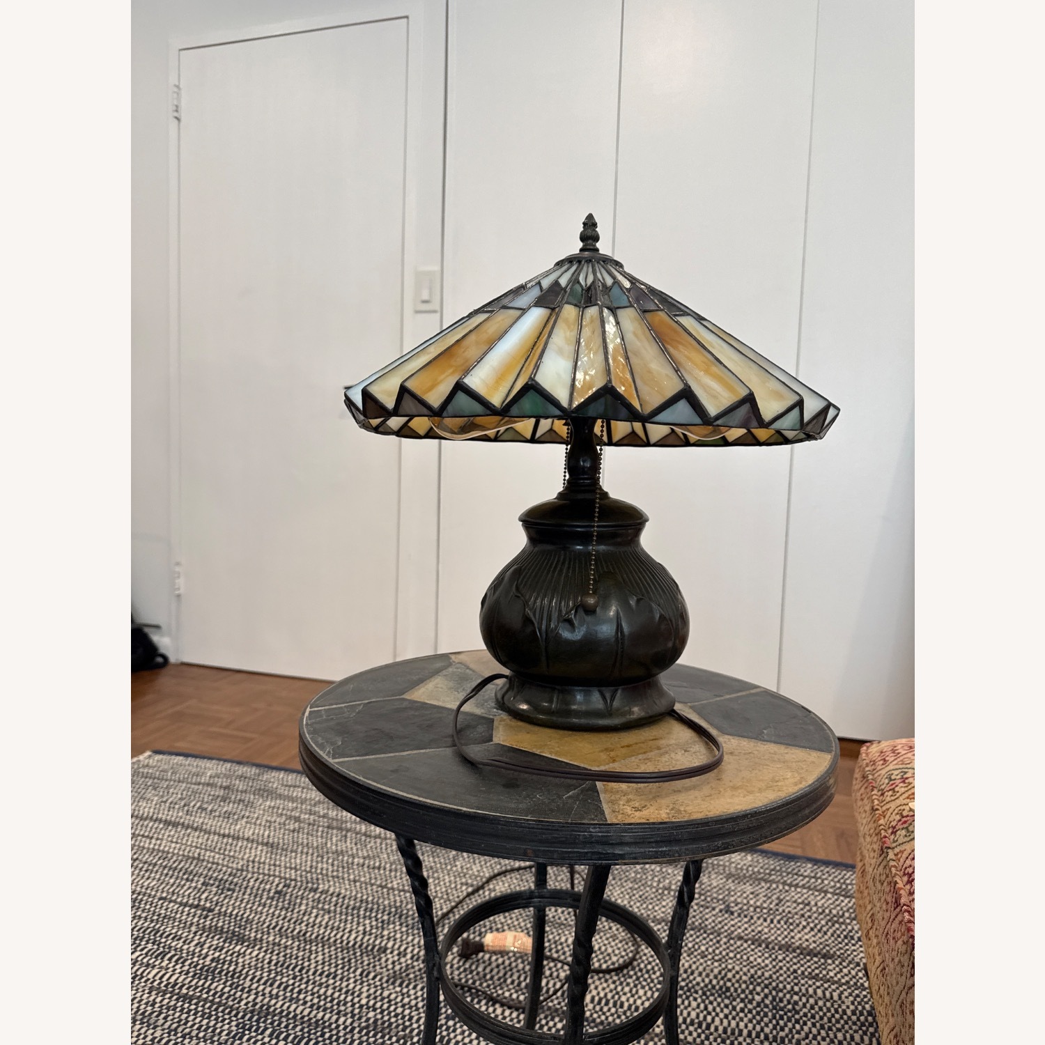 Tiffany-Style Lamp - image-6