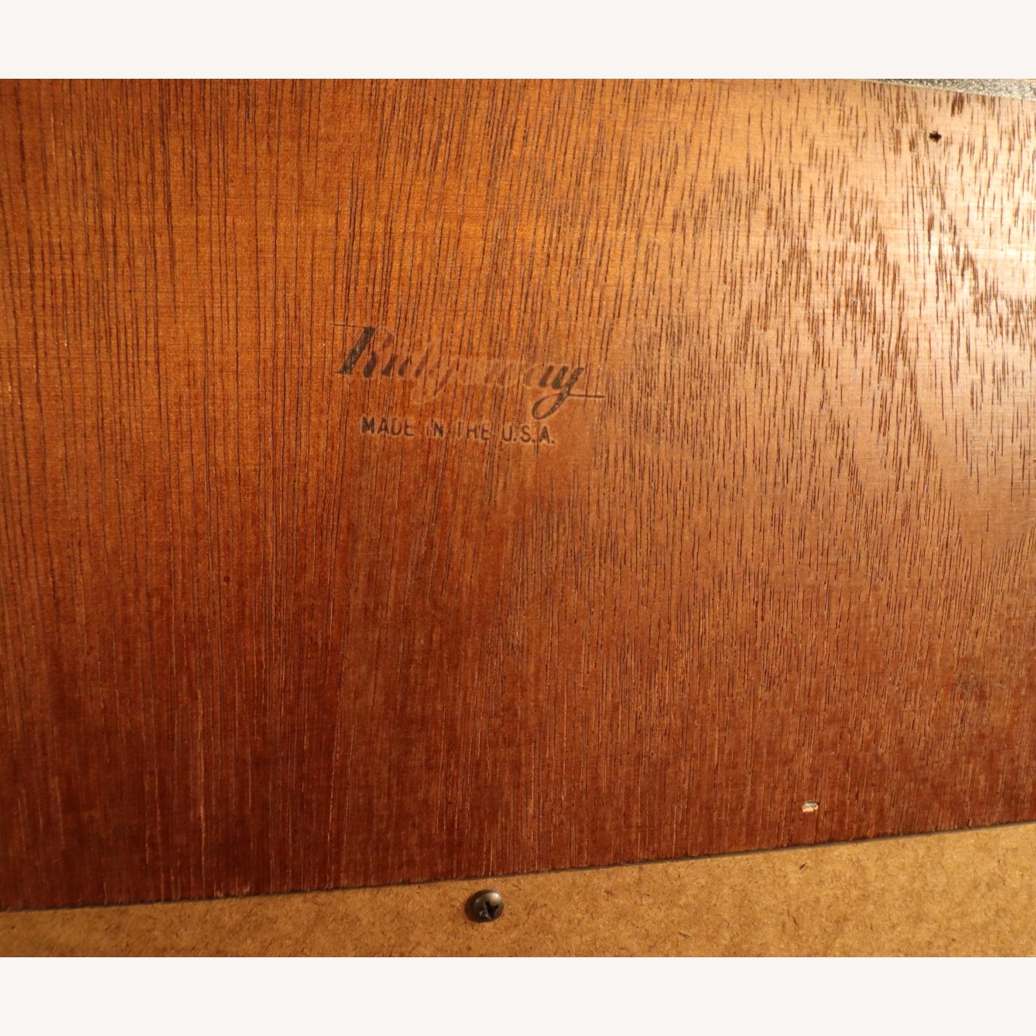 Vintage/Antique Décor - image-14