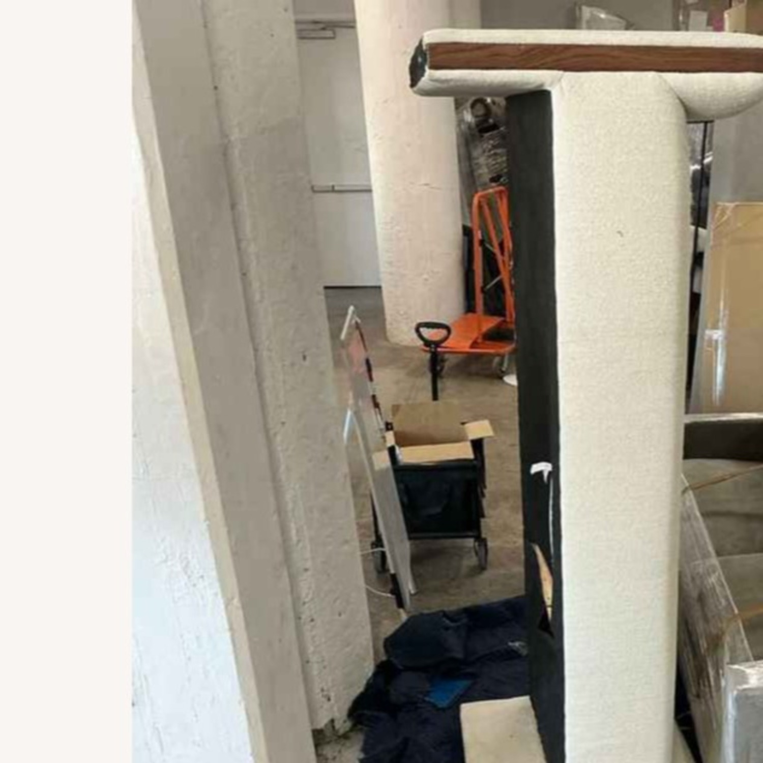 West Elm Schaefer White Boucle Daybed - image-8