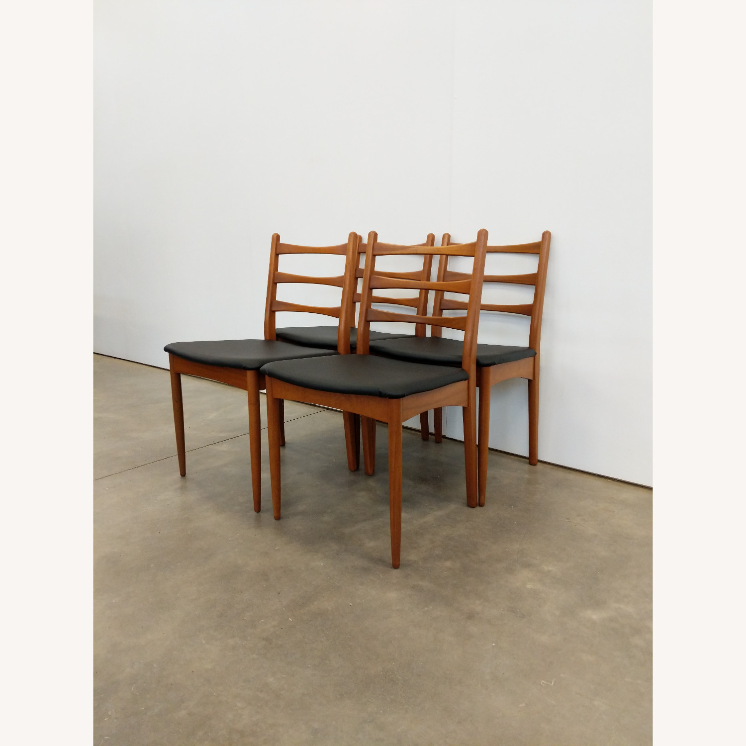 Set of 4 Vintage Mid Century Modern Dining Chairs - image-6