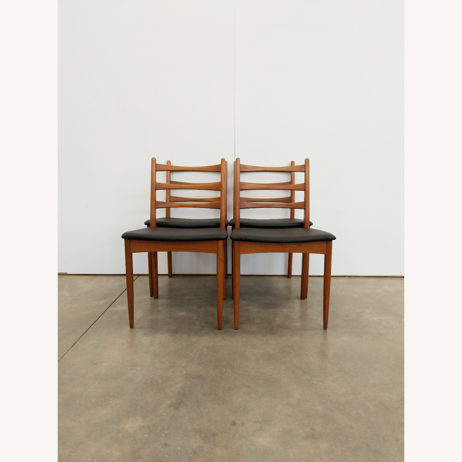 Set of 4 Vintage Mid Century Modern Dining Chairs - image-5