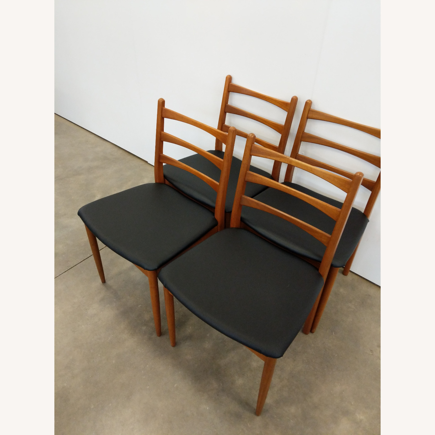 Set of 4 Vintage Mid Century Modern Dining Chairs - image-7