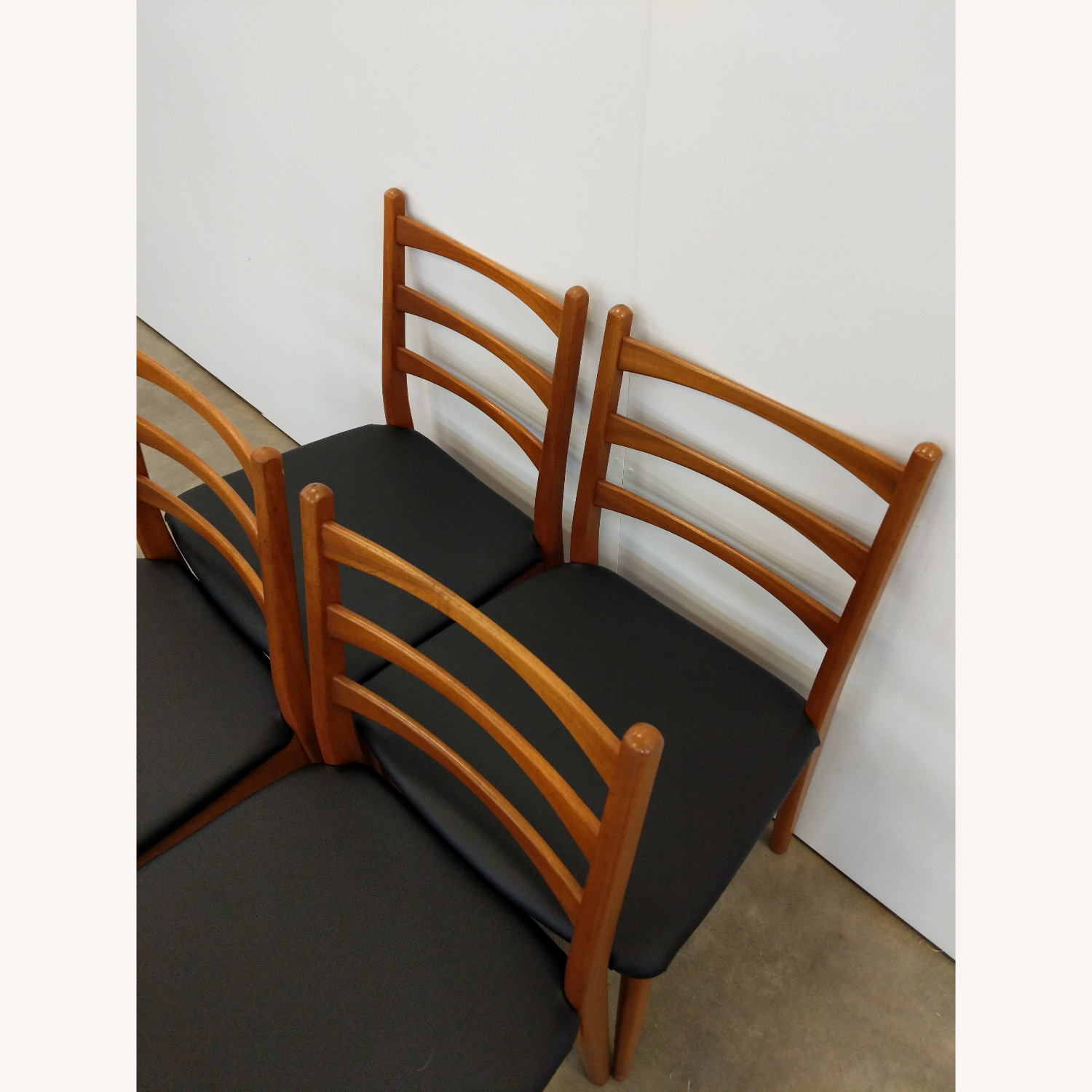 Set of 4 Vintage Mid Century Modern Dining Chairs - image-8